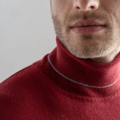 maglia-uomo-dolcevita-colore-bourdeaux